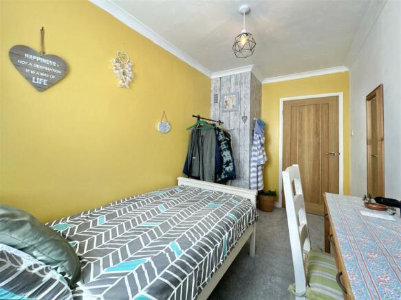 Bedroom 3.jpg