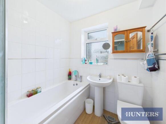 2 bed Semi-Detached Bungalow for sale Image 8