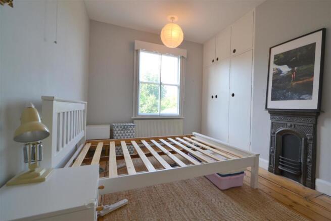 bed1.JPG
