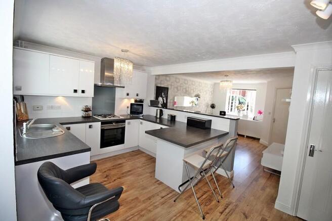 Open-plan Living/Kitchen/Diner