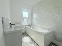121, Victoria Avenue, Westgate-on-sea CT8 8BG
