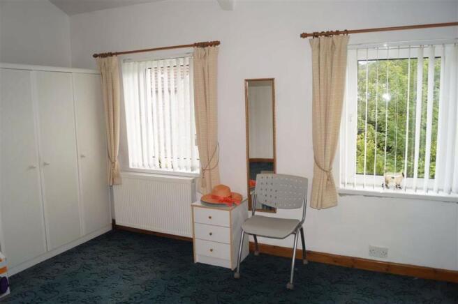 BEDROOM 1 MASTER (FRONT)