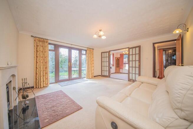 West Drive, Old Bishopstoke, Eastleigh, SO50 photo 4