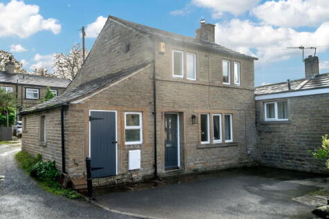 North Road, Kirkburton, HD8