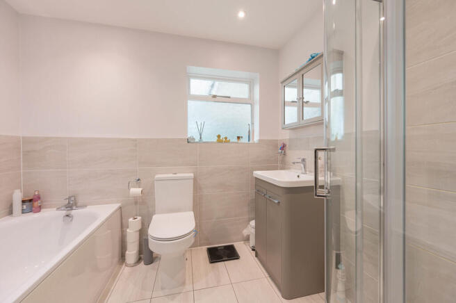 Windermere Road, Felixstowe photo 4