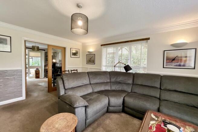 4 bed Detached for sale Image 4
