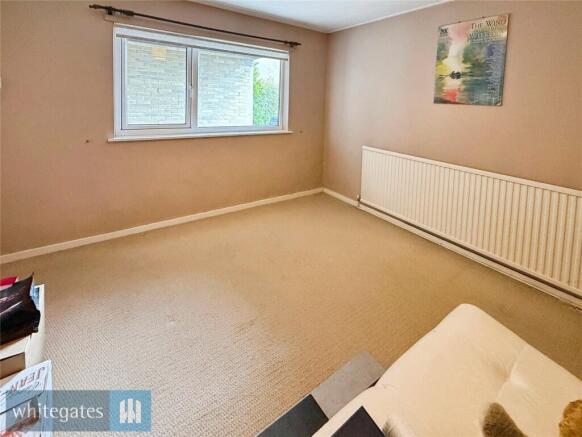 4 bed Semi-Detached for sale Image 10