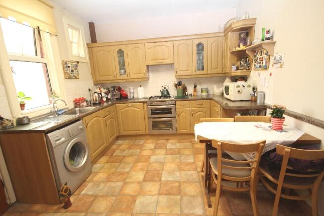 Dining kitchen
