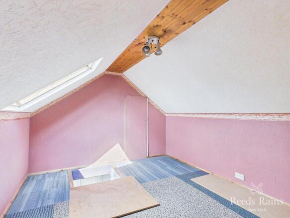 3 bed Semi-Detached to rent Image 10