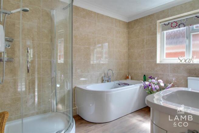 BATHROOM: