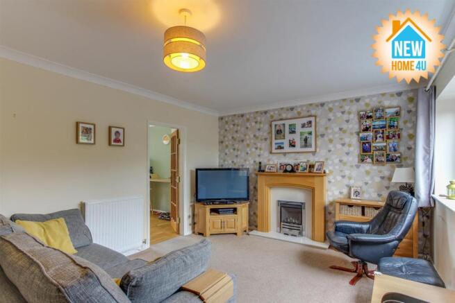 LOUNGE: