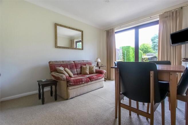 Bedroom Two/Dining