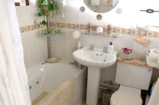 White Bath Suite