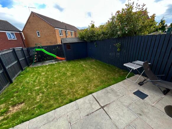 3 bed Semi-Detached to rent Image 7