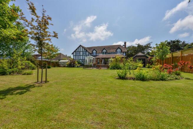 Molehill Road Chestfield20.jpg