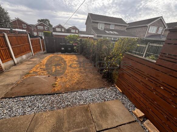 2 bed Town House to rent Image 12