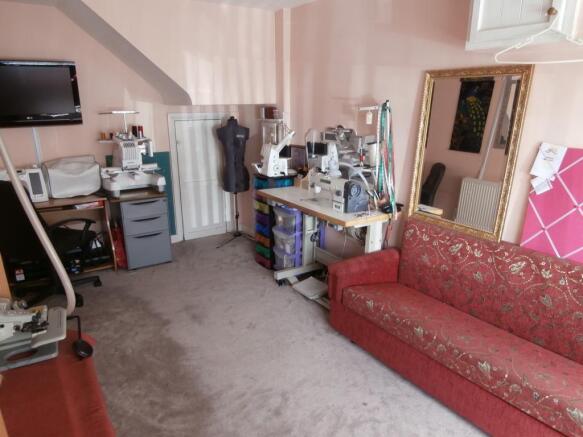 Photo 12