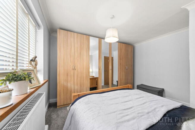 3 bed Detached for sale Image 12