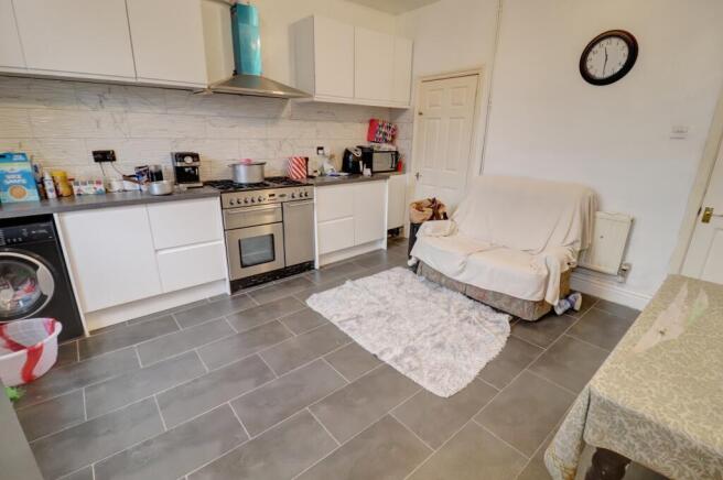 3 bed Terraced for sale Image 5