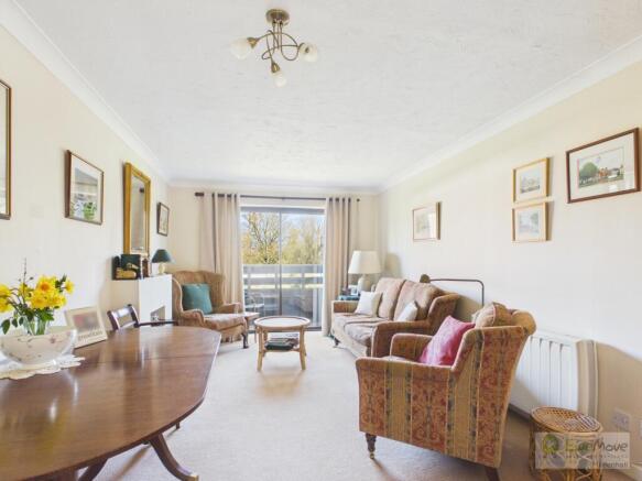 CAM03603G0-PR0063-STILL011