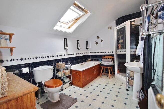 Large Bathroom with
