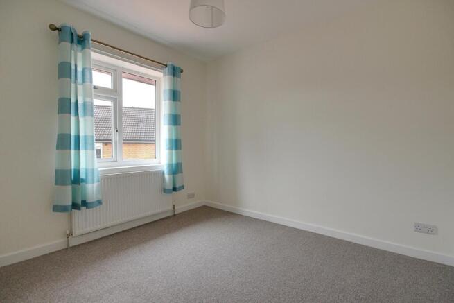 3 bed Semi-Detached to rent Image 10