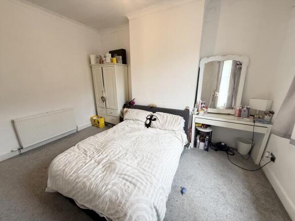3 bed Terraced for sale Image 6