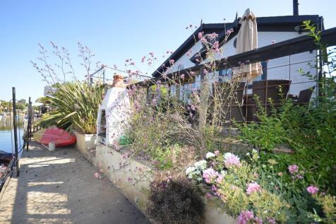 The Island, Surrey, KT7