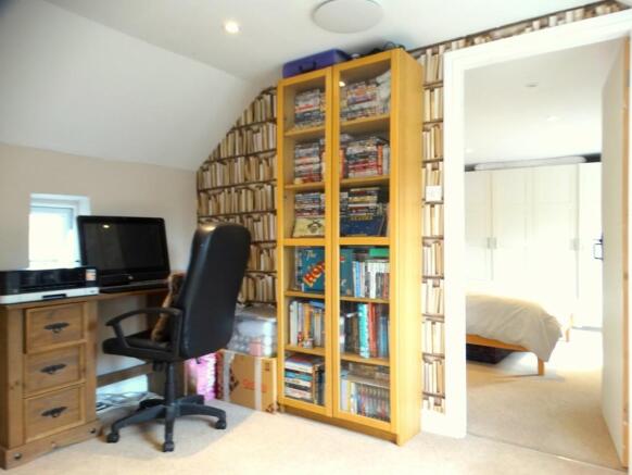 Photo 8