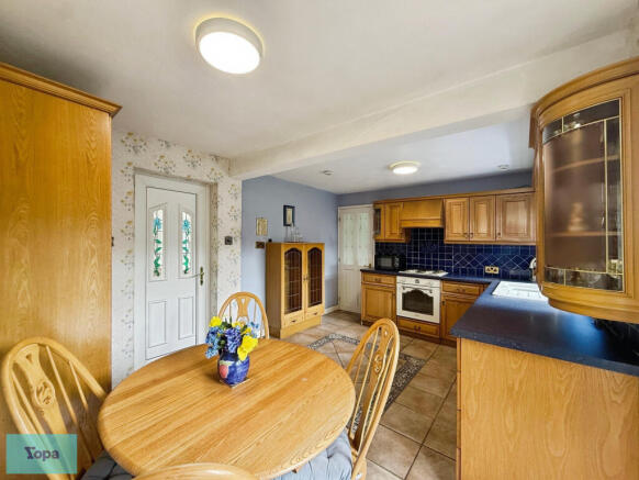 3 bed Detached Bungalow for sale Image 6