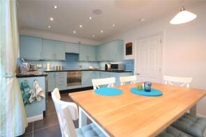 69, Sheldons Court, Winchcombe Street, Cheltenham GL52 2NR
