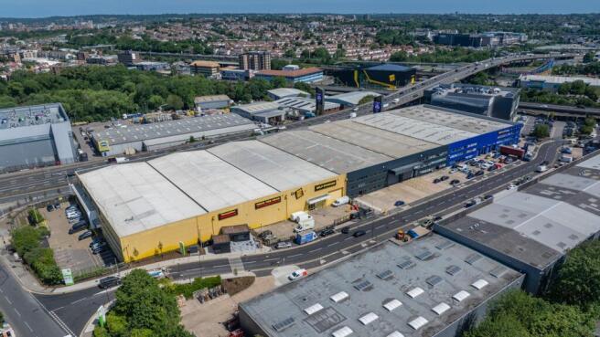 UK-StaplesCornerBP-Refurb-Jul26-03_high.jpg