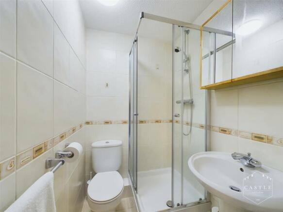 ENSUITE SHOWER ROOM