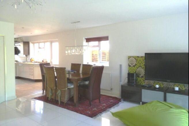 DINING AREA PHOTO