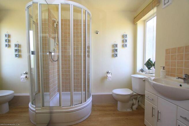 Family Shower Room