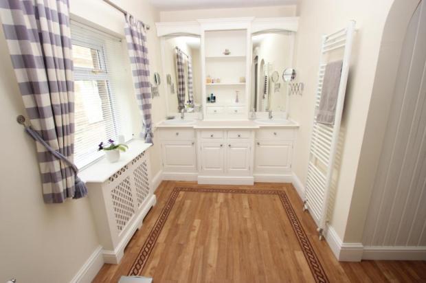 Ensuite
