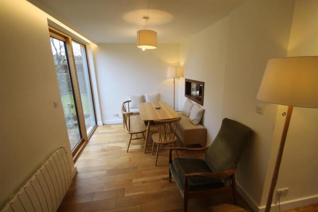 11 Ardmore Dining room .JPG