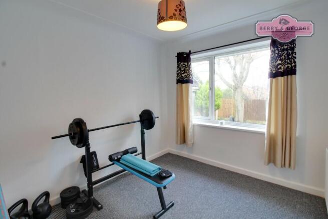 GYM / BED 7