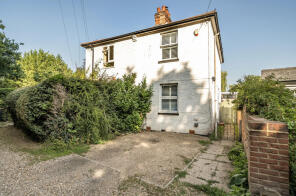 2, Heath View, Kemishford, Mayford, Woking GU22 0RP