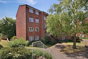 69, St Leonards Park, East Grinstead RH19 1EE