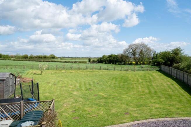 Rear Garden & View