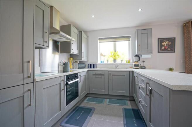 2 bed Bungalow for sale Image 5