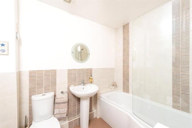 Old Manor Close, Whaddon, Milton Keynes, Buckinghamshire, MK17 photo 4