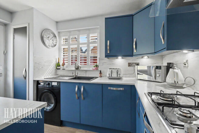 3 bed Semi-Detached for sale Image 8