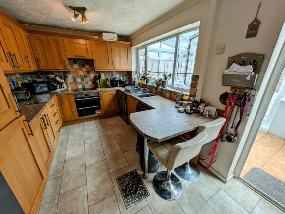 55 Littledean kitchen.jpg