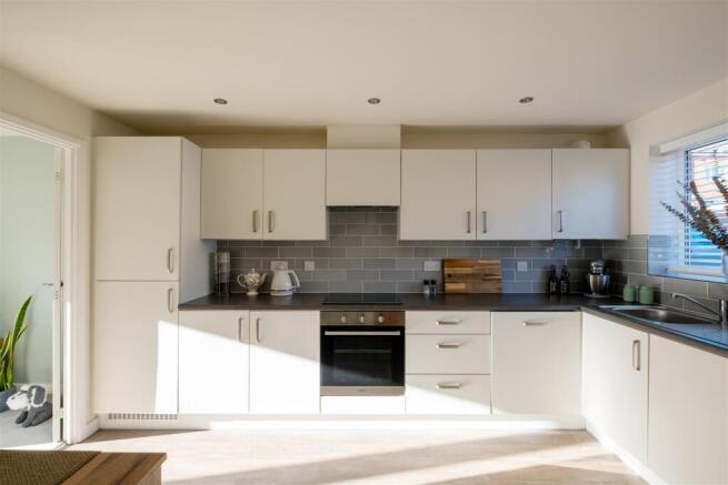 10 Kirkburn Drive HE-33.jpg