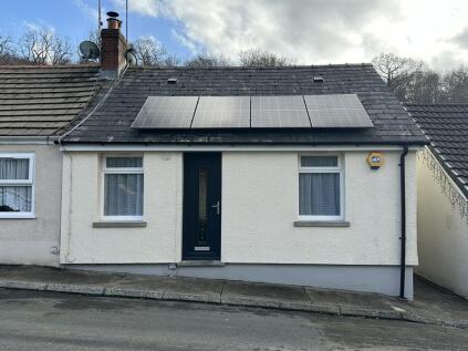 Brooklands Terrace, Abercrave, Powys.