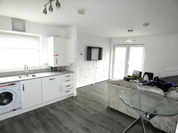 Lounge/Kitchen