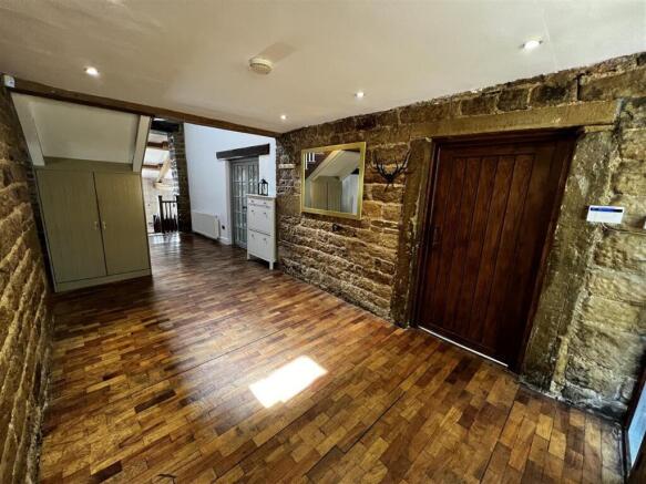 4 bed Detached for sale Image 4