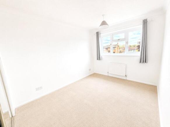 3 bed Semi-Detached for sale Image 9